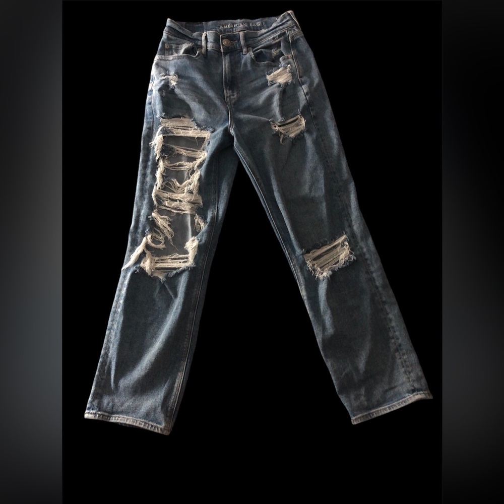 American eagle mom jeans. Size 4.